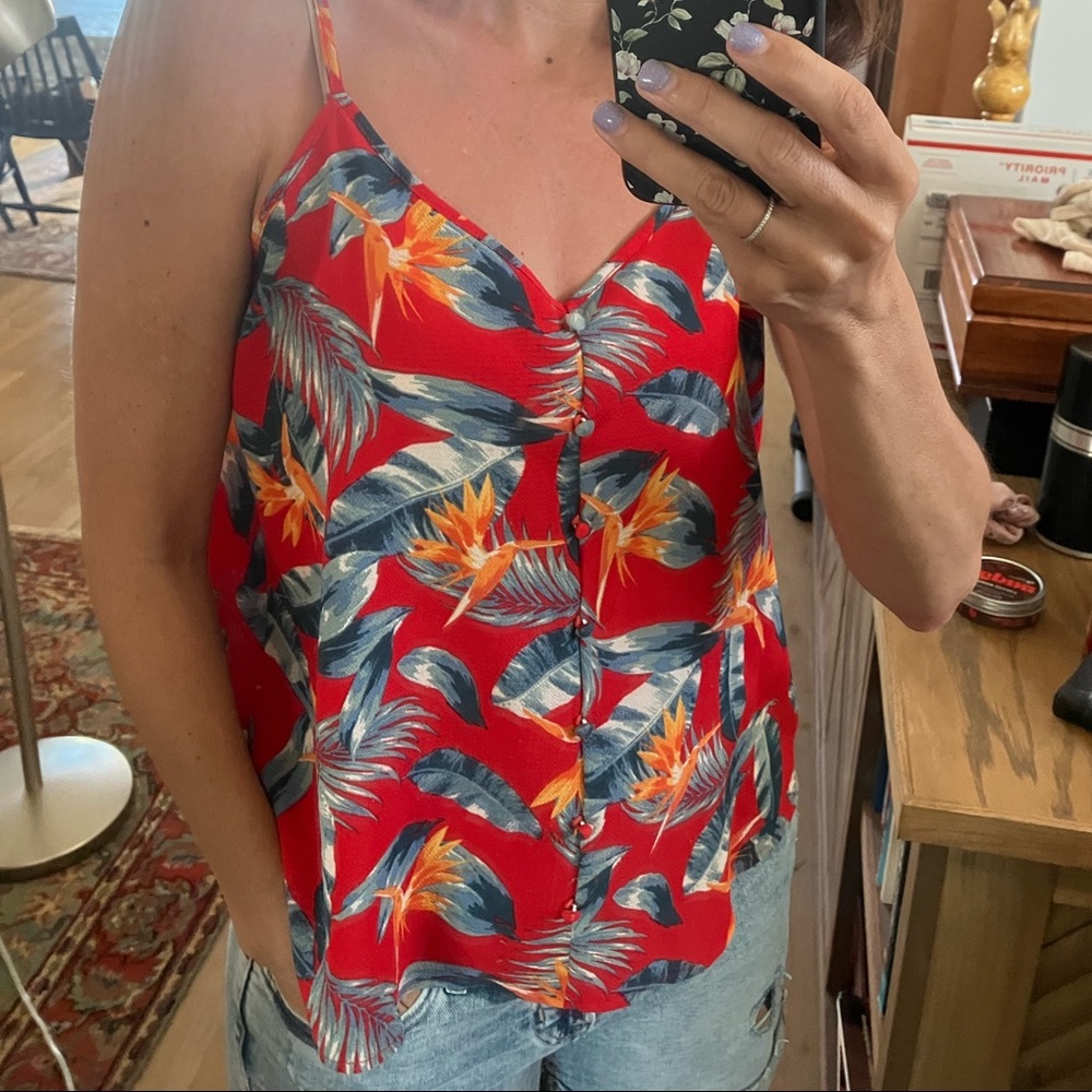 Tropical print tank